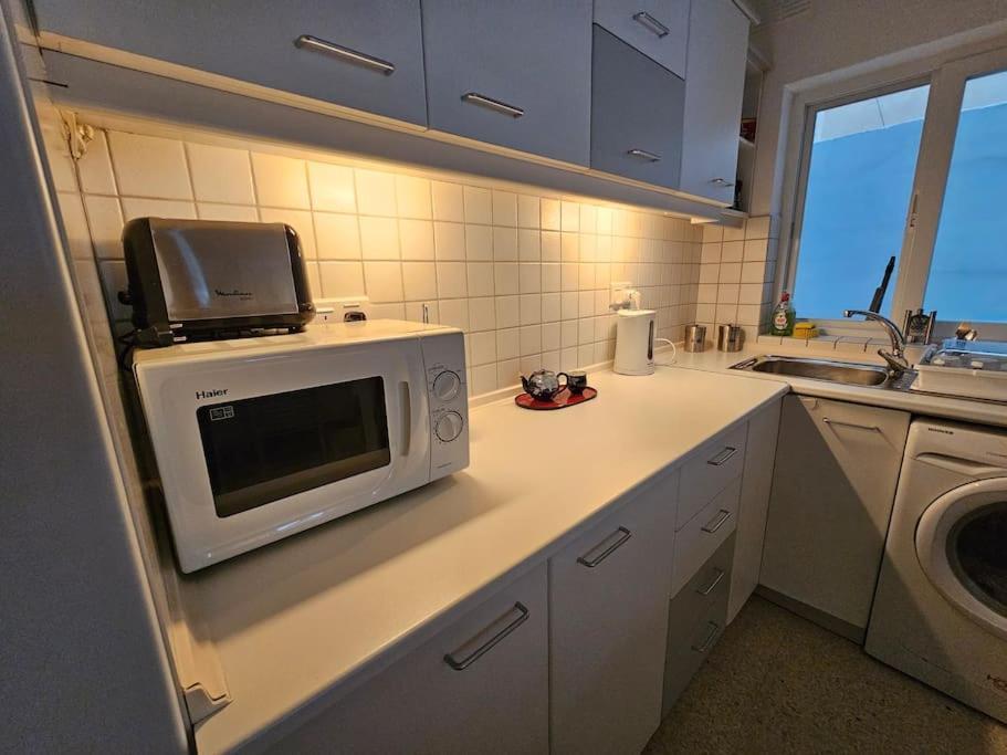 3 Bedroom Apt In Prime Location 5M Away From Beach Is-Swieqi ภายนอก รูปภาพ